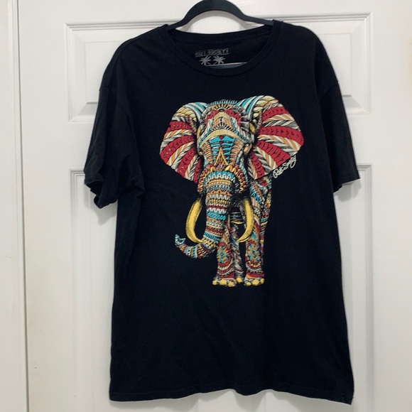 Riot Society- Black Elephant Graphic Tee (XL)